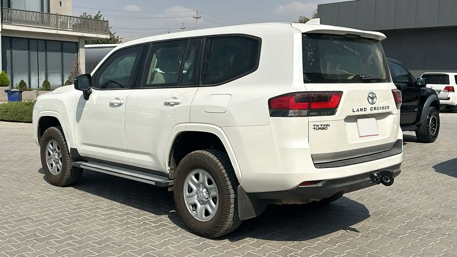 armoured vehicles (6)